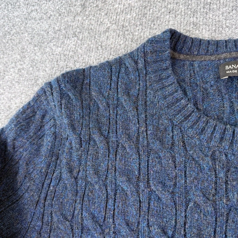 Banana Republic Sweater Mens M Blue Cable Knit Fisherman Wool Cashmere Crew Neck